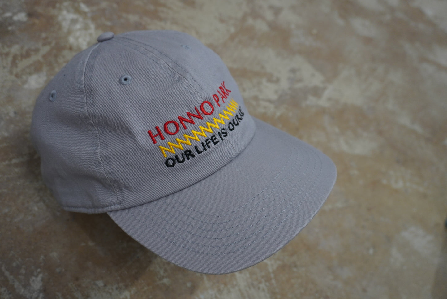 OLOA MESSAGE 6-PANEL CAP(CONKRETE)