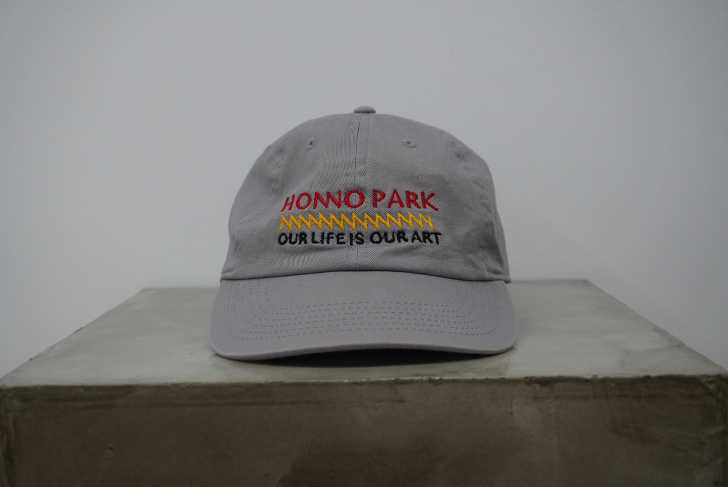 OLOA MESSAGE 6-PANEL CAP(CONKRETE)