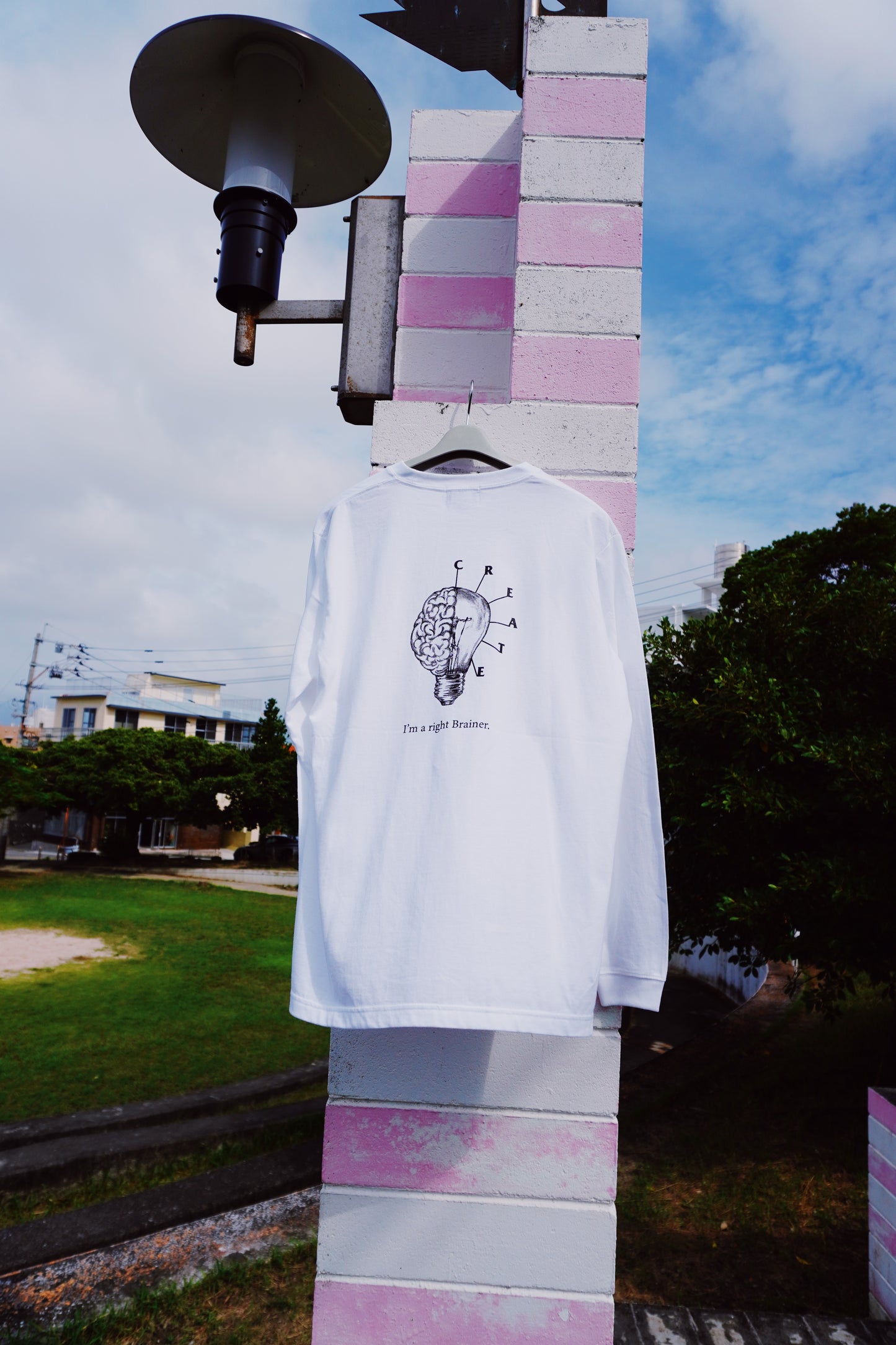 RIGHT BRAINER PRINT L/S Tee(WHITE)