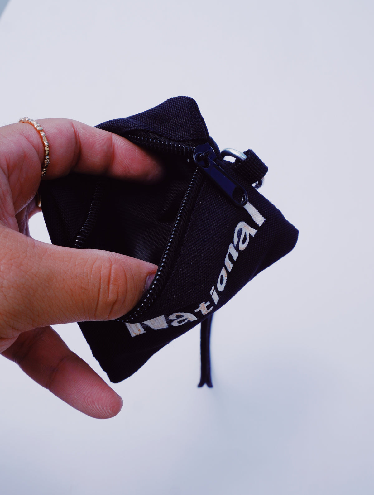 Danson“AKARUI NATIONAL” RAKUGAKI mini POUCH